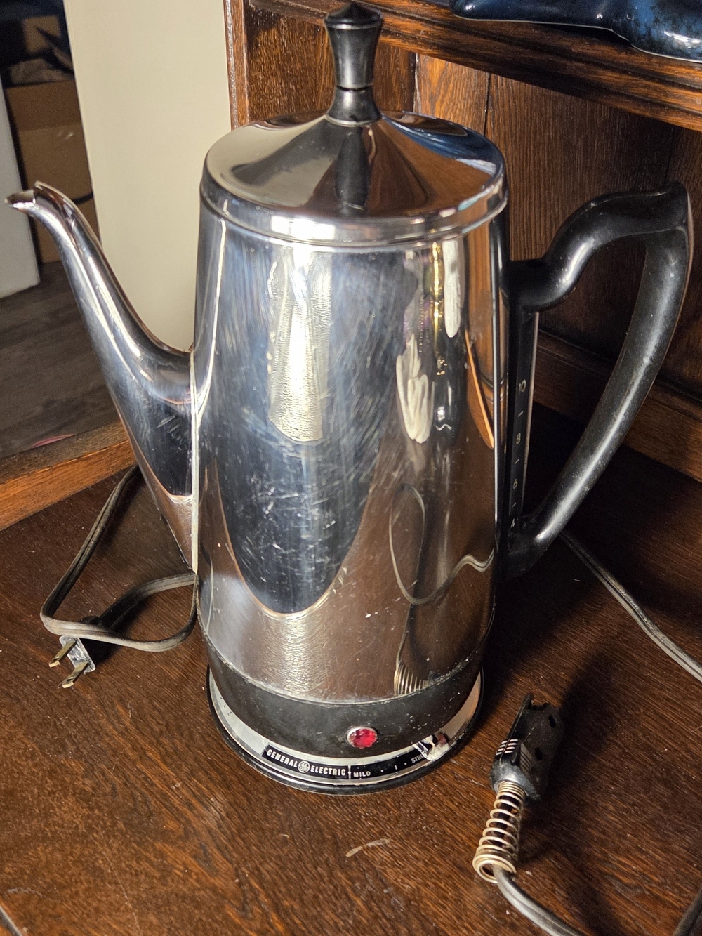Classic Stainless Steel Electric Coffee Percolator - Black Handle